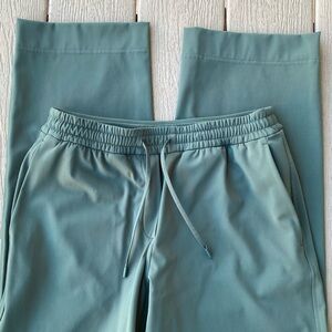 Lululemon Sage Straight-Leg Mid-Rise Pant Luxtreme